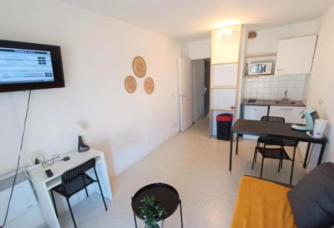 Appartement Tout Equipe A 6Min De La Gare St Charles Marseille Eksteriør billede